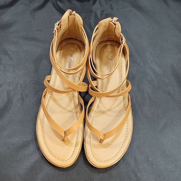 BRAND NEW FOREVER CHEERFUL-77 SOLID GLADIATOR FLAT BACK ZIPPER SANDAL - Picture 1 of 12